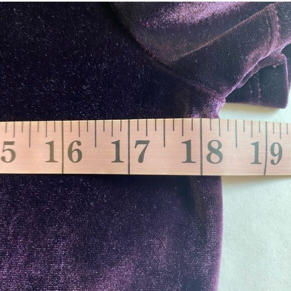 Zara Trafaluc “Be Great” Purple Velvet Short Sleeve Tee Top Size Small - Picture 8 of 9